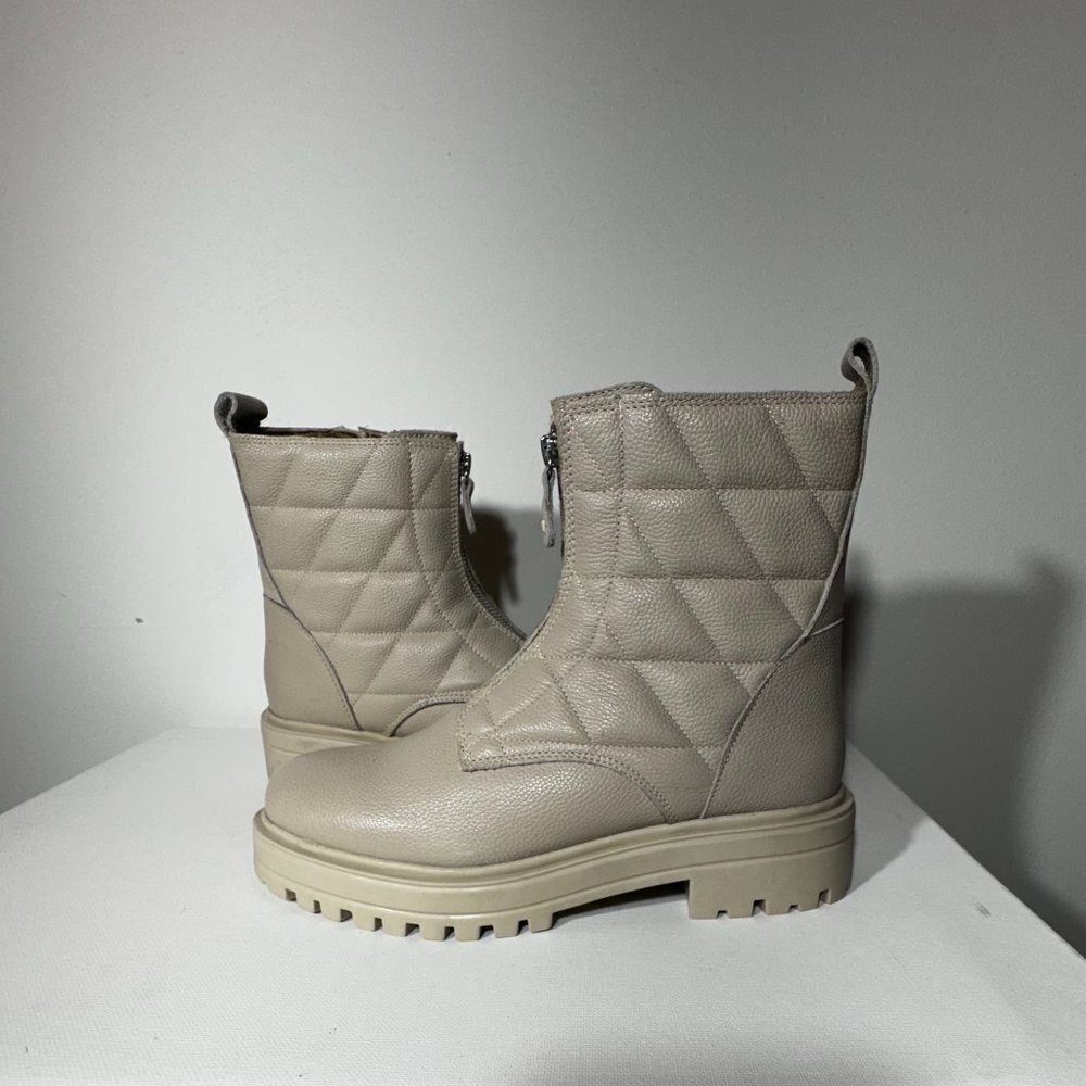 NWOT Alberto Torresi Beige Leather Boots - Size 8